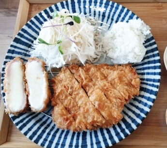 시로이돈까스