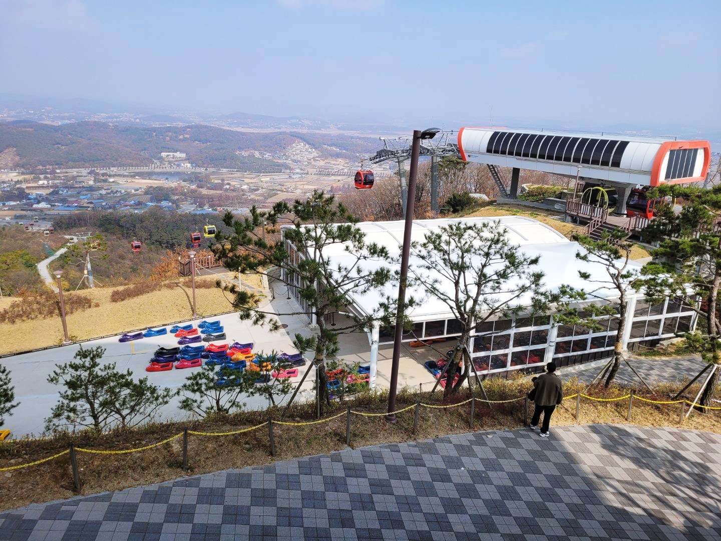 강화루지 산정상 배경