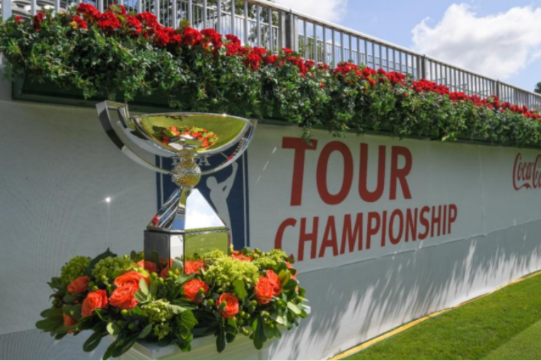 PGA투어 시즌 마지막을 알리는 플레이오프 3차전 투어 챔피언십 우승자에게 주어지는 페덱스컵 트로피
