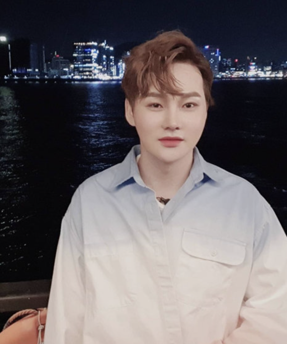 박서진 셀카