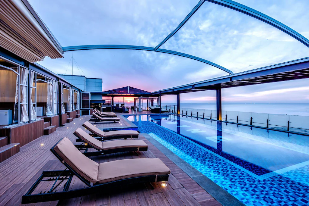 ๋ค์ธ-์ค์ธ์๋
ธ-ํธํ
