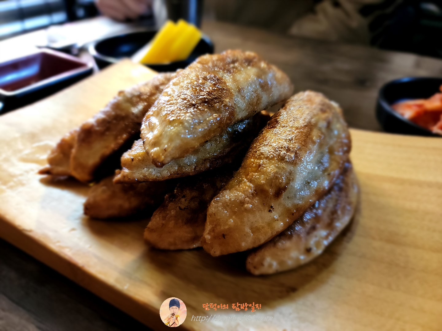 철판군만두