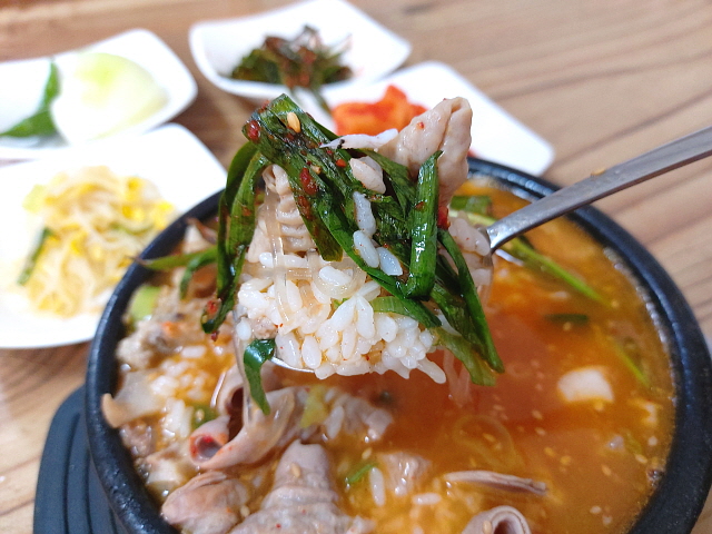 돼지국밥맛집 장수족발