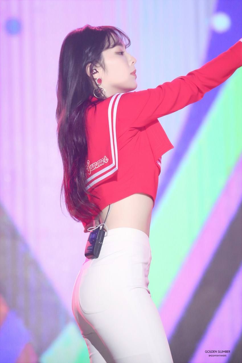 시크한 스타일의 데일리룩 패션스타일 사진 모음 시크한 스타일의 데일리룩 패션스타일 사진 모음