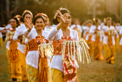 로컬 문화 체험(Local Experiences)