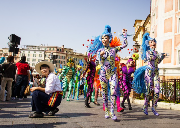2025 봄 축제 vs 힐링 여행 (가족 1박2일 어디로?)