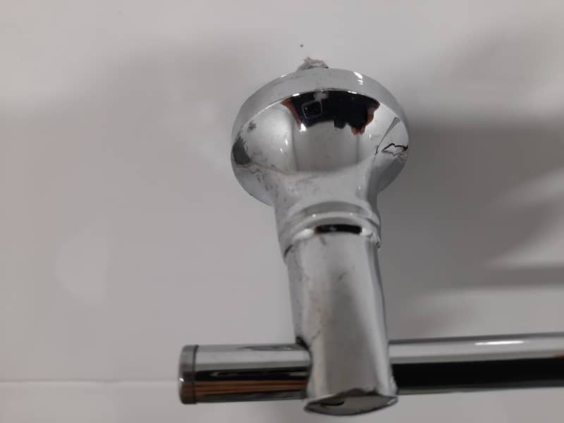 헐거워진 수건걸이