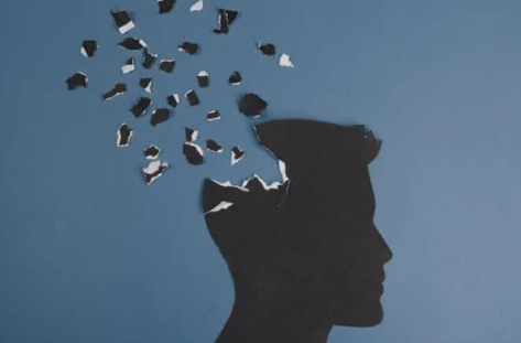 알츠하이머 초기증상 4가지와 대처방법 알아보기