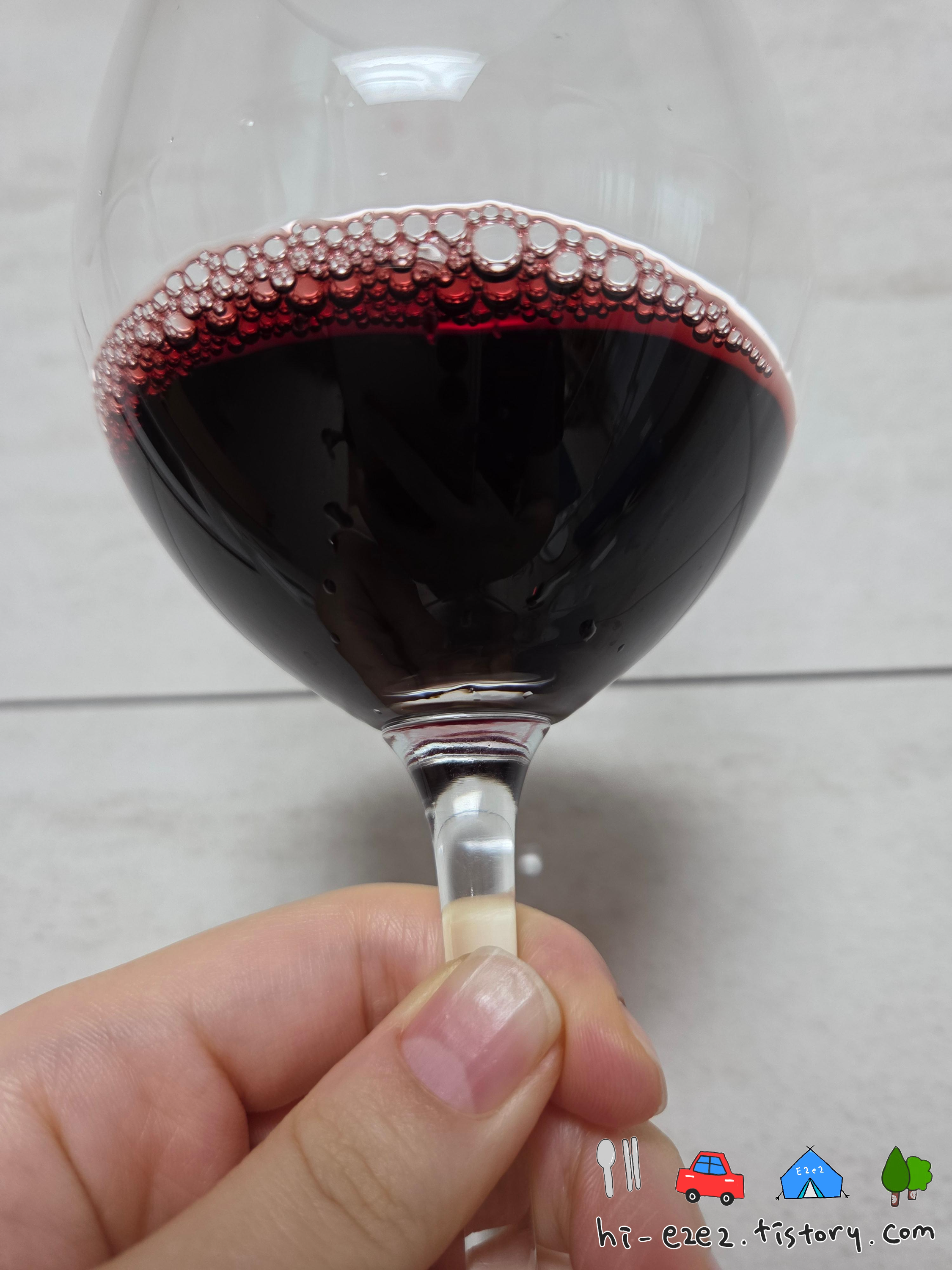 제르젠티 네로 시칠리아노 와인잔