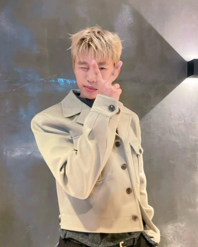 임영웅 금발 변신 사진