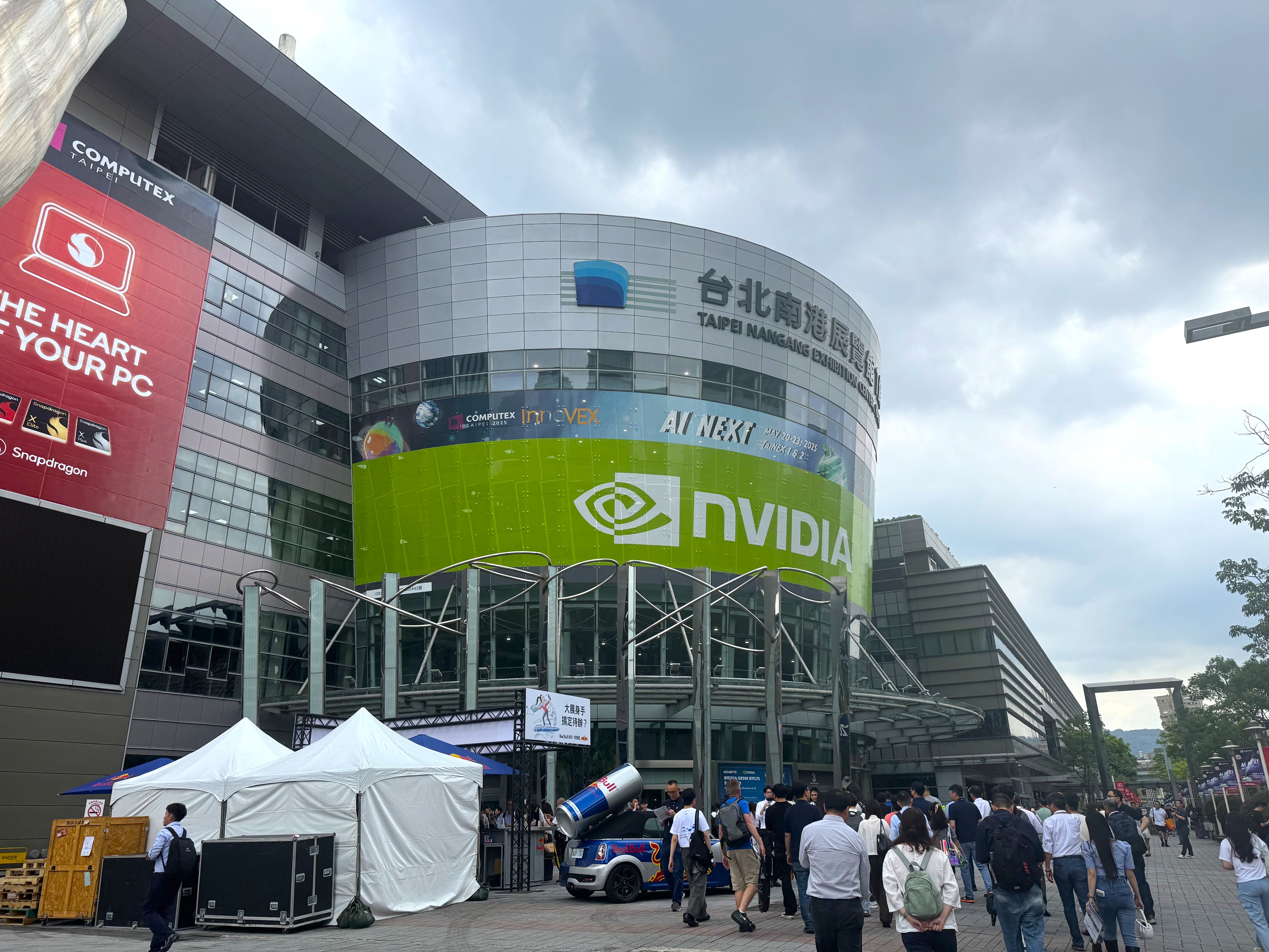 [현장 스케치] &lsquo;AI Next&rsquo; 시대를 마주한 현장 - COMPUTEX 2025 in 타이베이