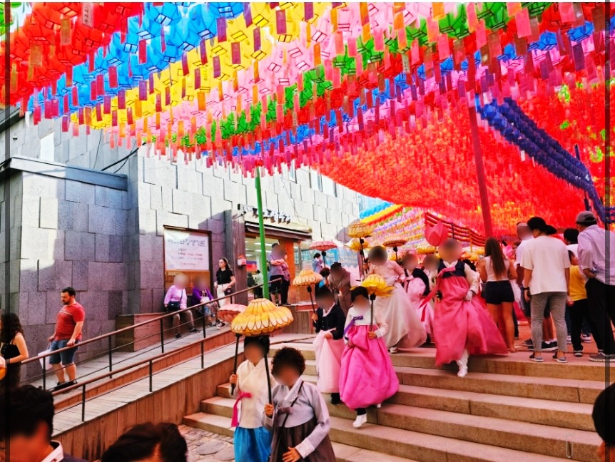 조계사-봄꽃-연등