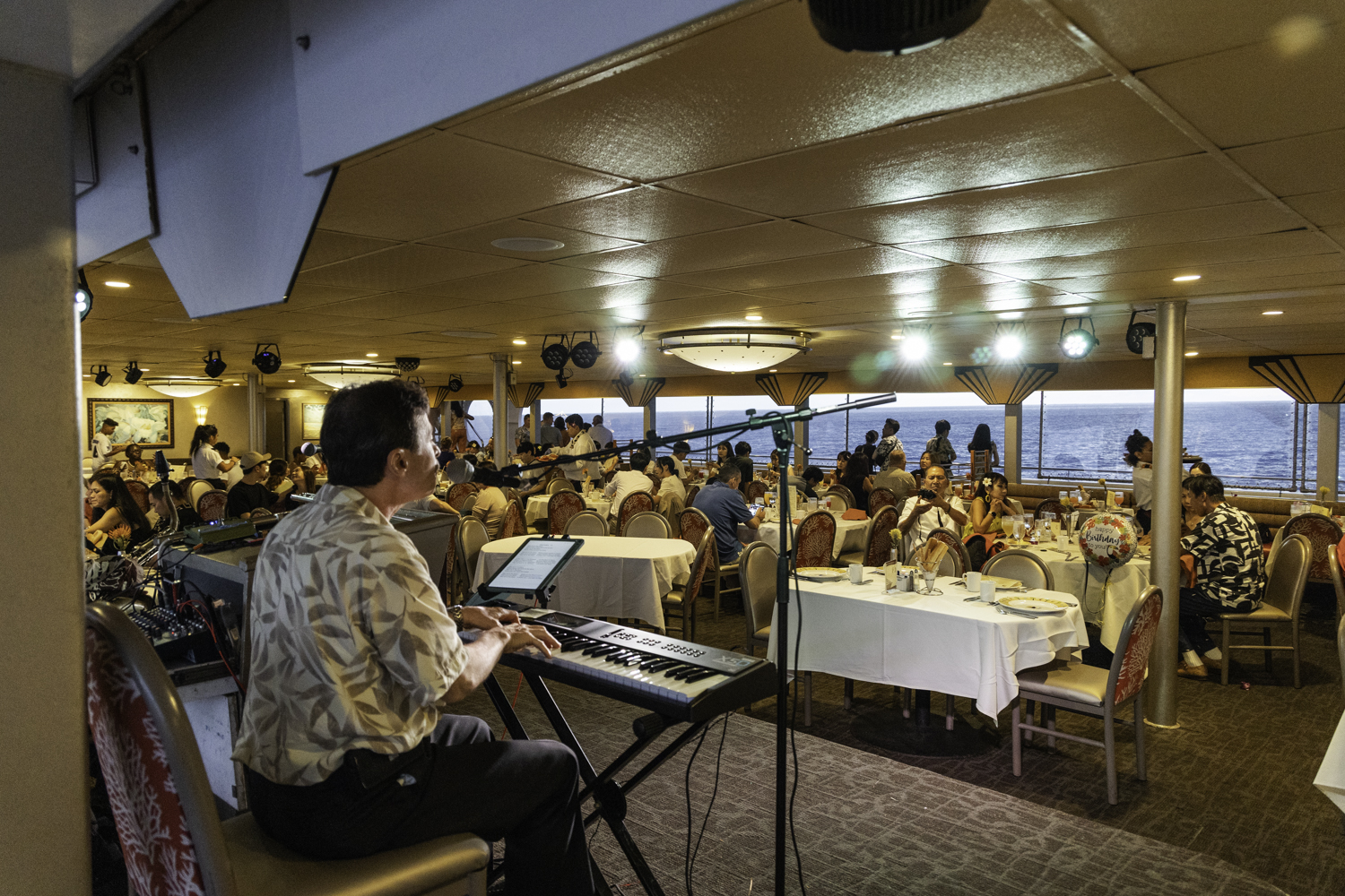 하와이 스타오브 호놀룰루 디너 크루즈
