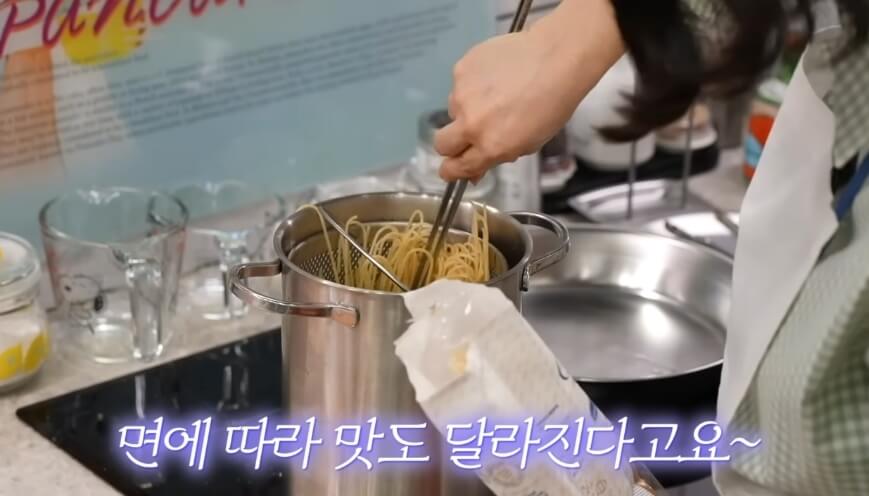 최화정 프라이팬, 치즈, 데미글라스 소스, 파스타면