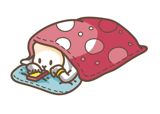이불을-머리까지-덮고-핸드폰을-보는-그림