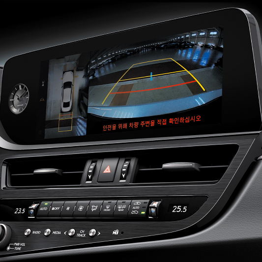 렉서스 ES300h 내부디자인