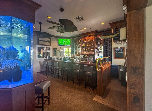 2평 짜리 노포의 회전율 전략