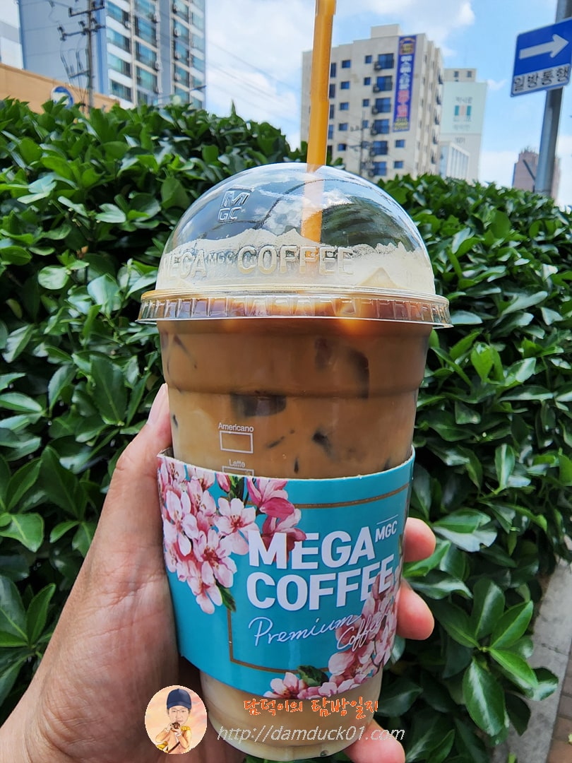 메가커피 큐브 라떼 샷 추가