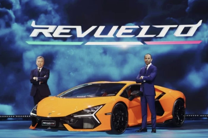 람보르기니 첫 PHEV ‘레부엘토’ 국내 공개…“2025년 물량까지 완판”