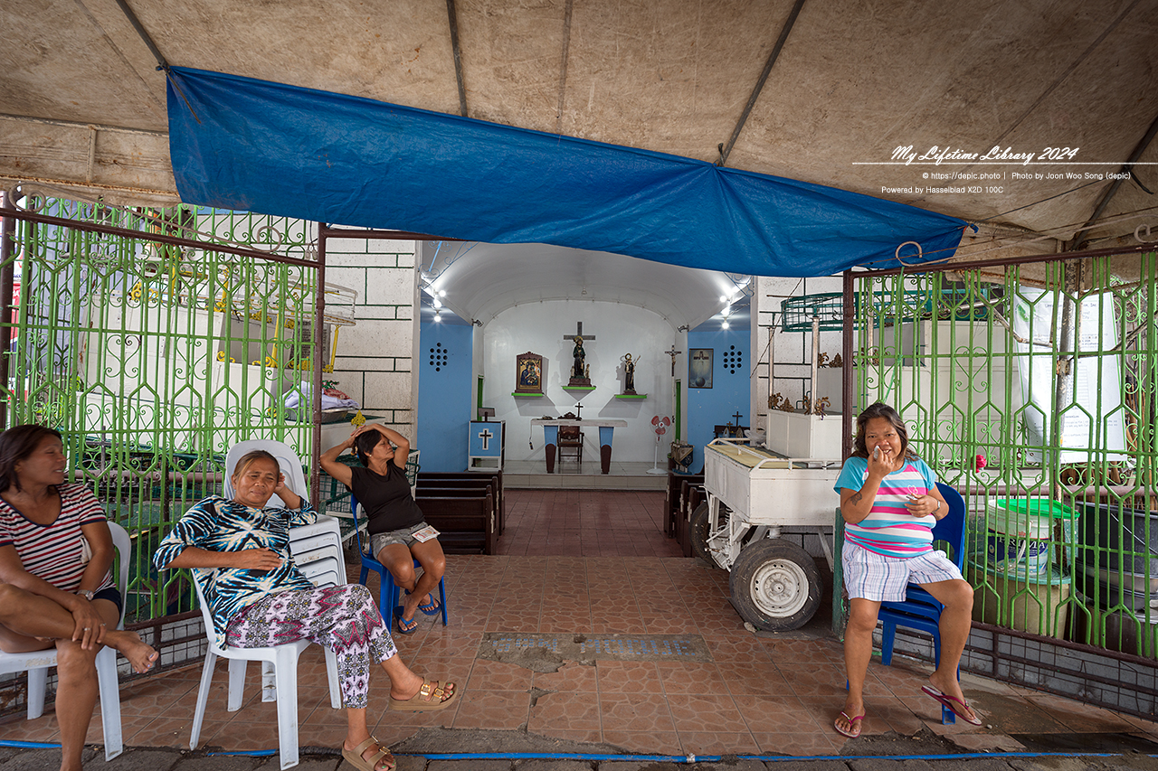필리핀 세부 필리피노 사람들 거리 골목 시장