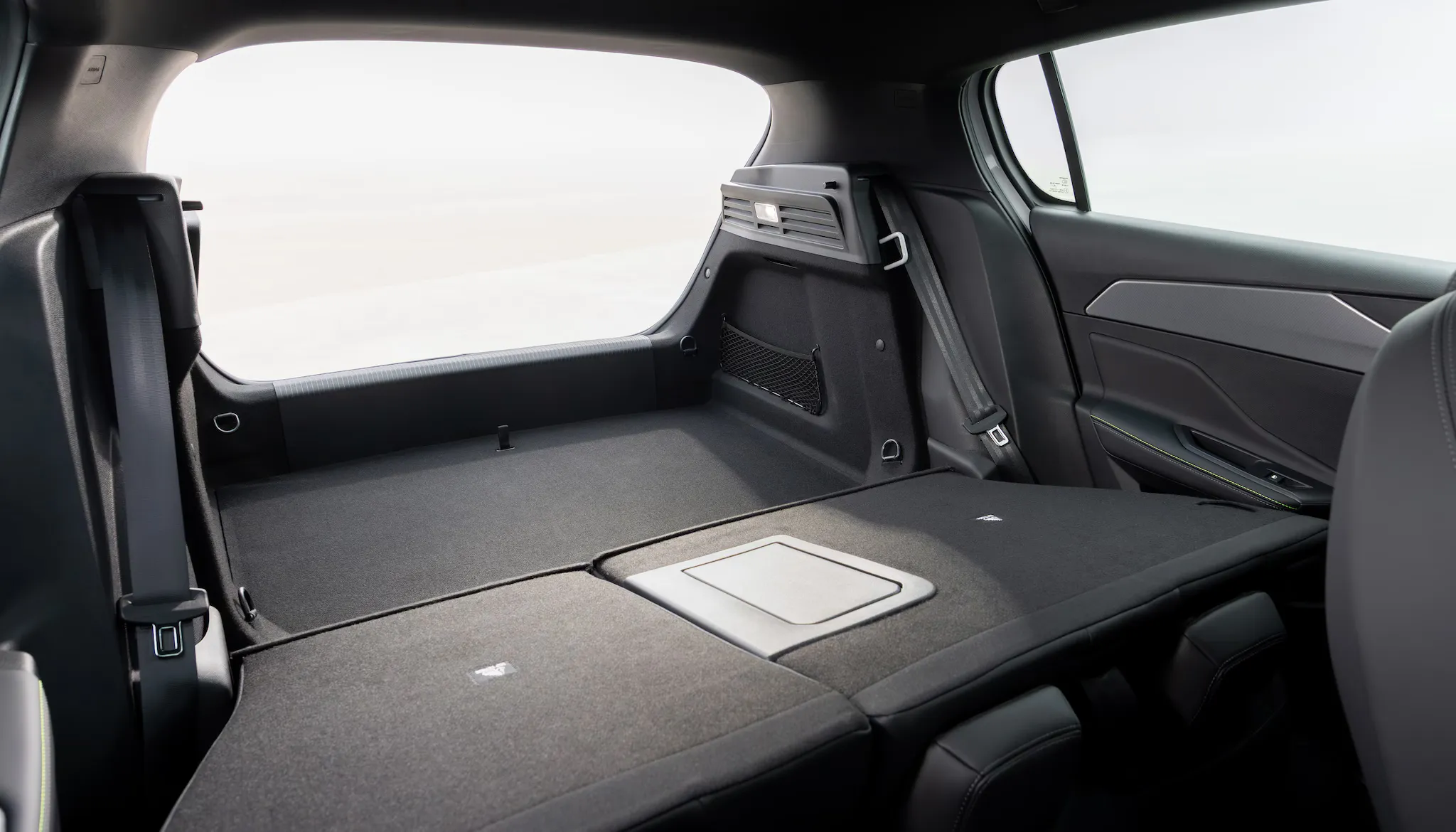 푸조 308 하이브리드 이미지