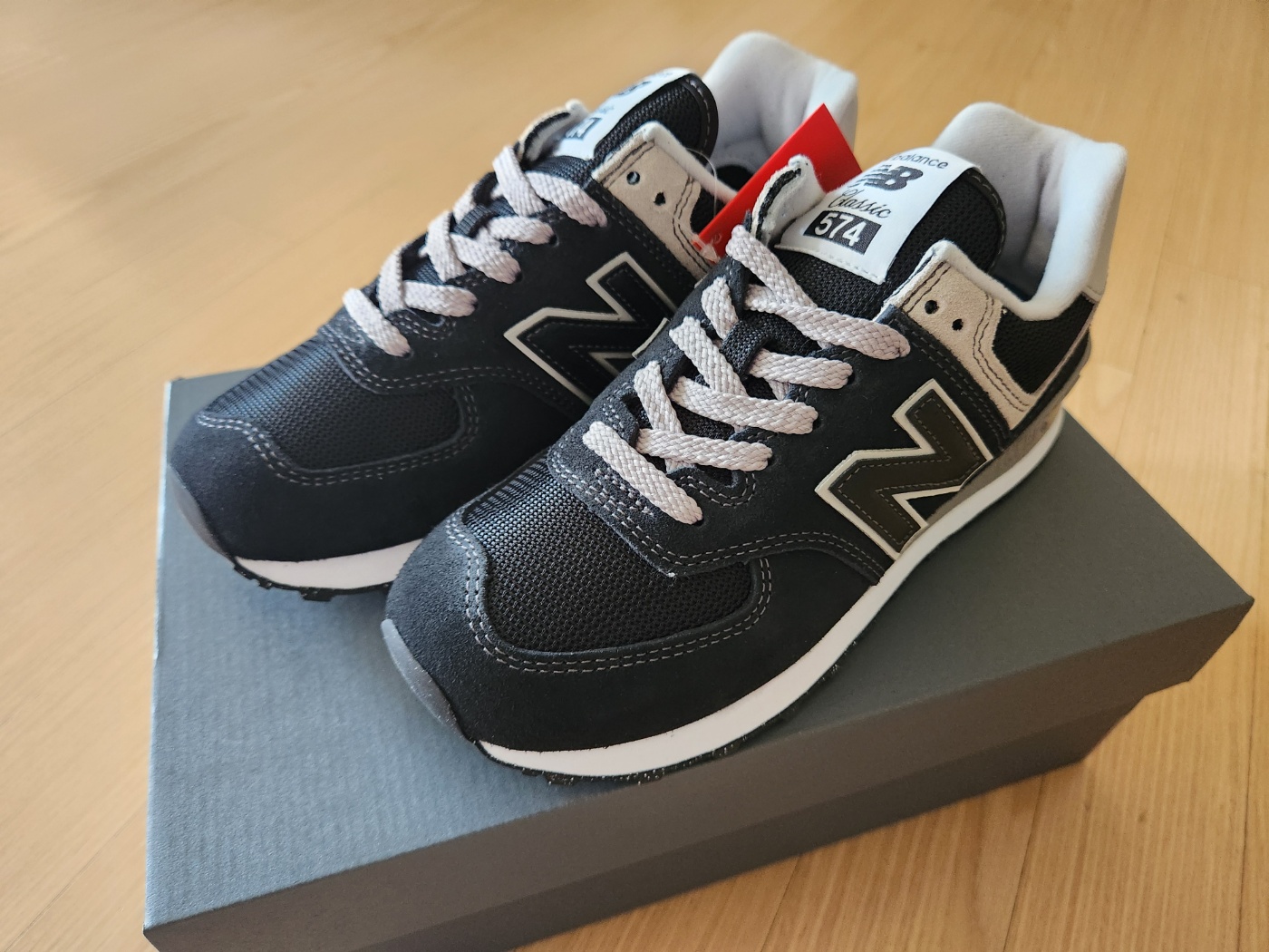 뉴발란스574