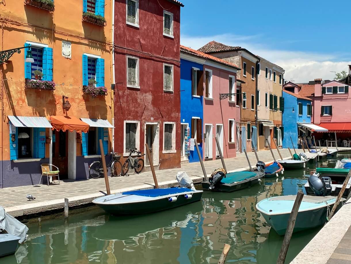 부라노 섬 도심가 사진