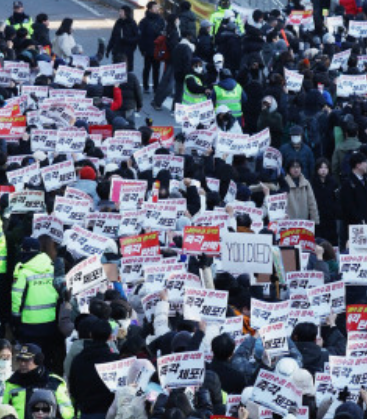 탄핵 가결 수혜주 증시 동향 분석