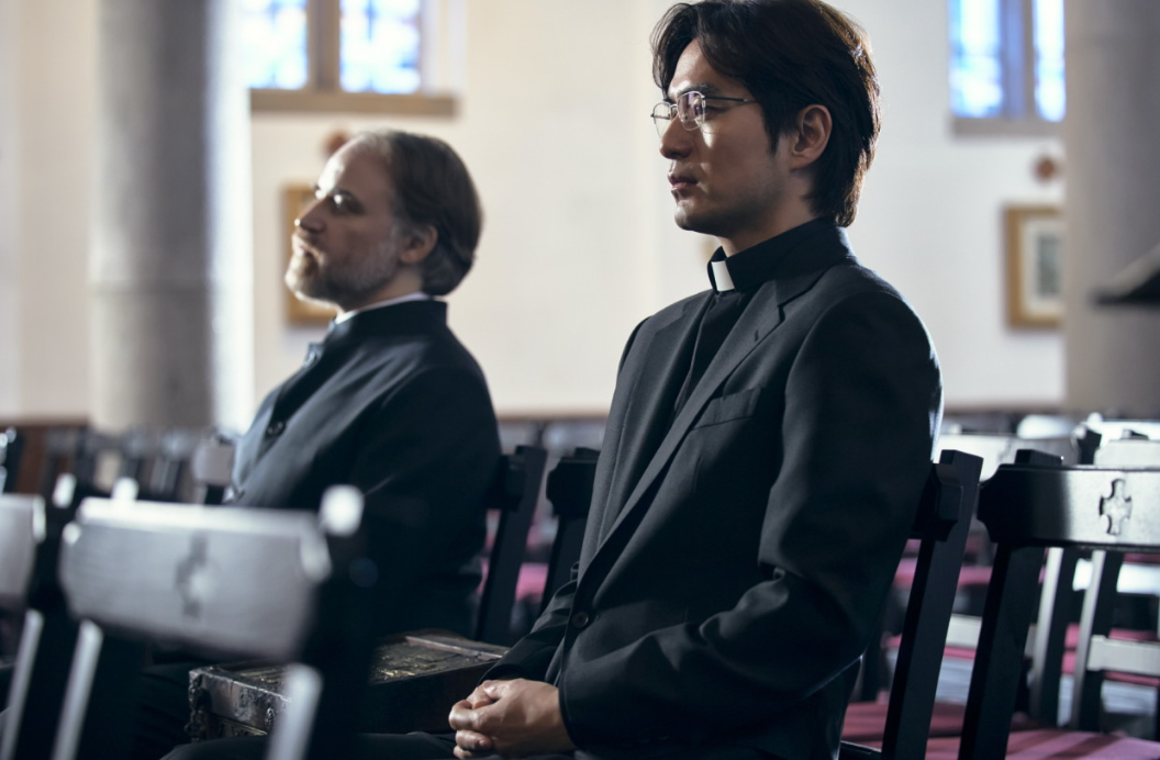 장미십자회에 직접 방문한 박형곤 신부