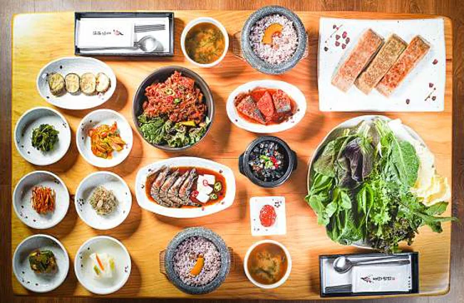 홍매화쌈밥 오산점