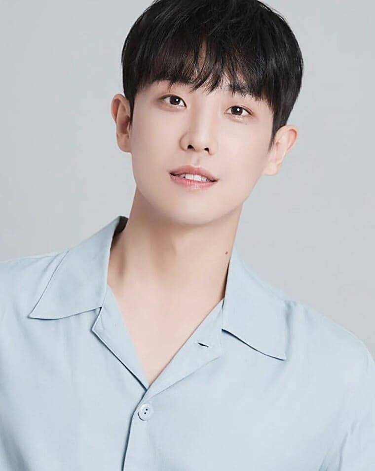배우-이준
