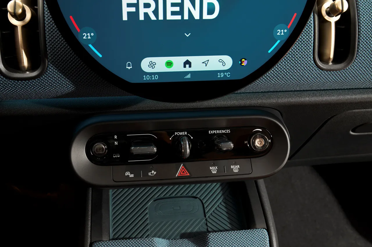 미니 컨트리맨 E 차량 정보 이미지