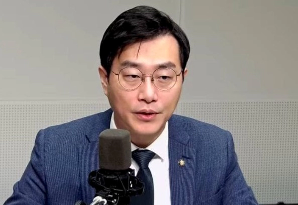 장경태 동대문을 지역구 여론조사 지지율