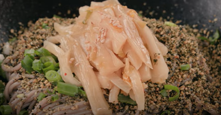 고소함의 끝판왕! 이영자도 반한 들기름 막국수 황금 레시피