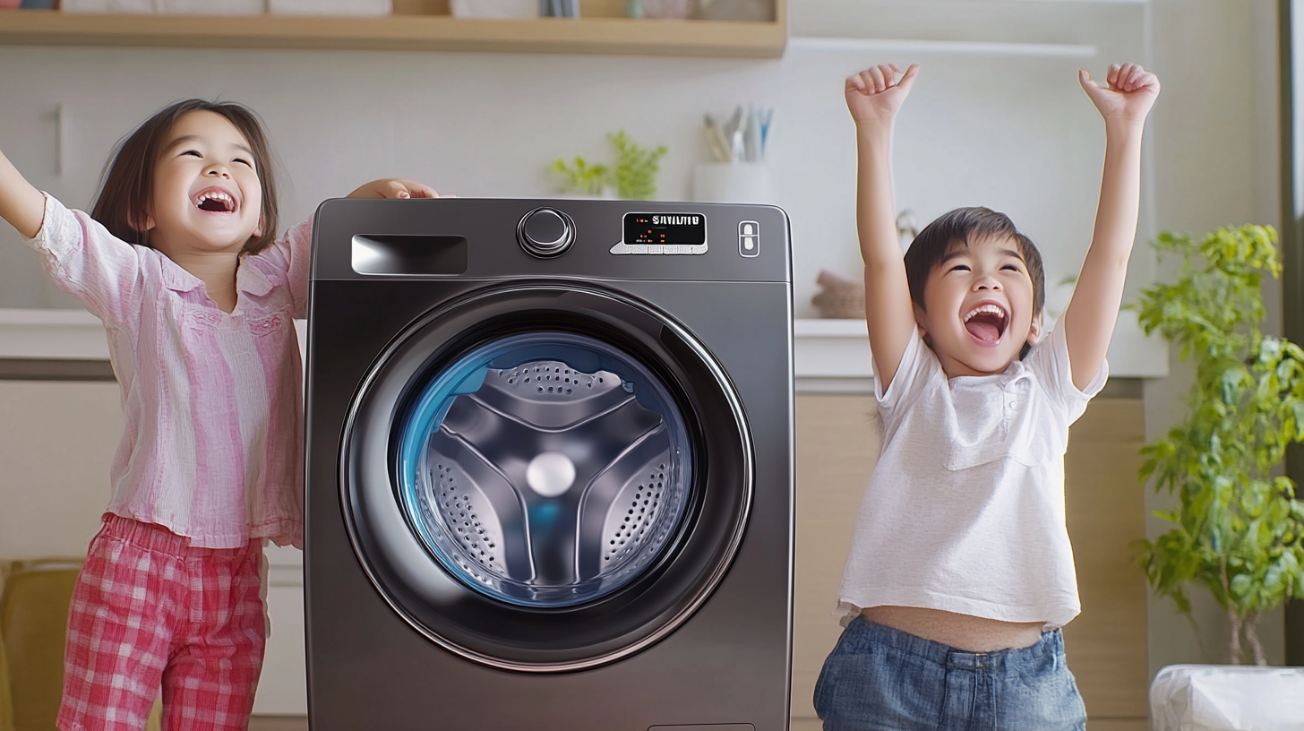 가족이 삼성 WF24T8000KV 세탁기를 사용하는 모습을 보여주며, 대용량과 에너지 절약 기능이 강조된 생동감 넘치는 장면