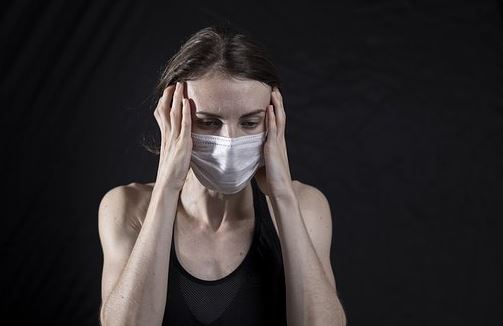 델타 변이 바이러스 증상 3 인후염