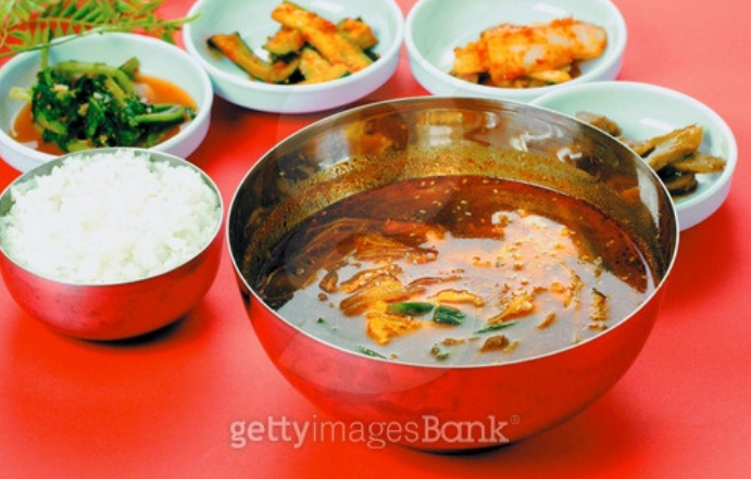 육개장 맛있게 끓이는 법 반찬과 함께