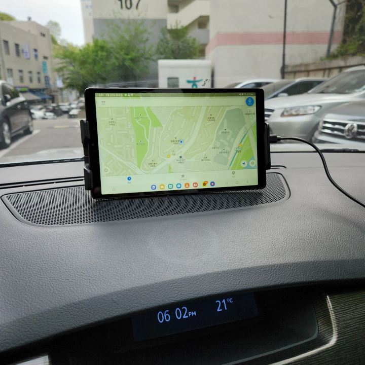 티맵 미지원 와이파이 태블릿에 설치 방법. 차에 잘 설치된 갤럭시탭 A7 lite와 티맵