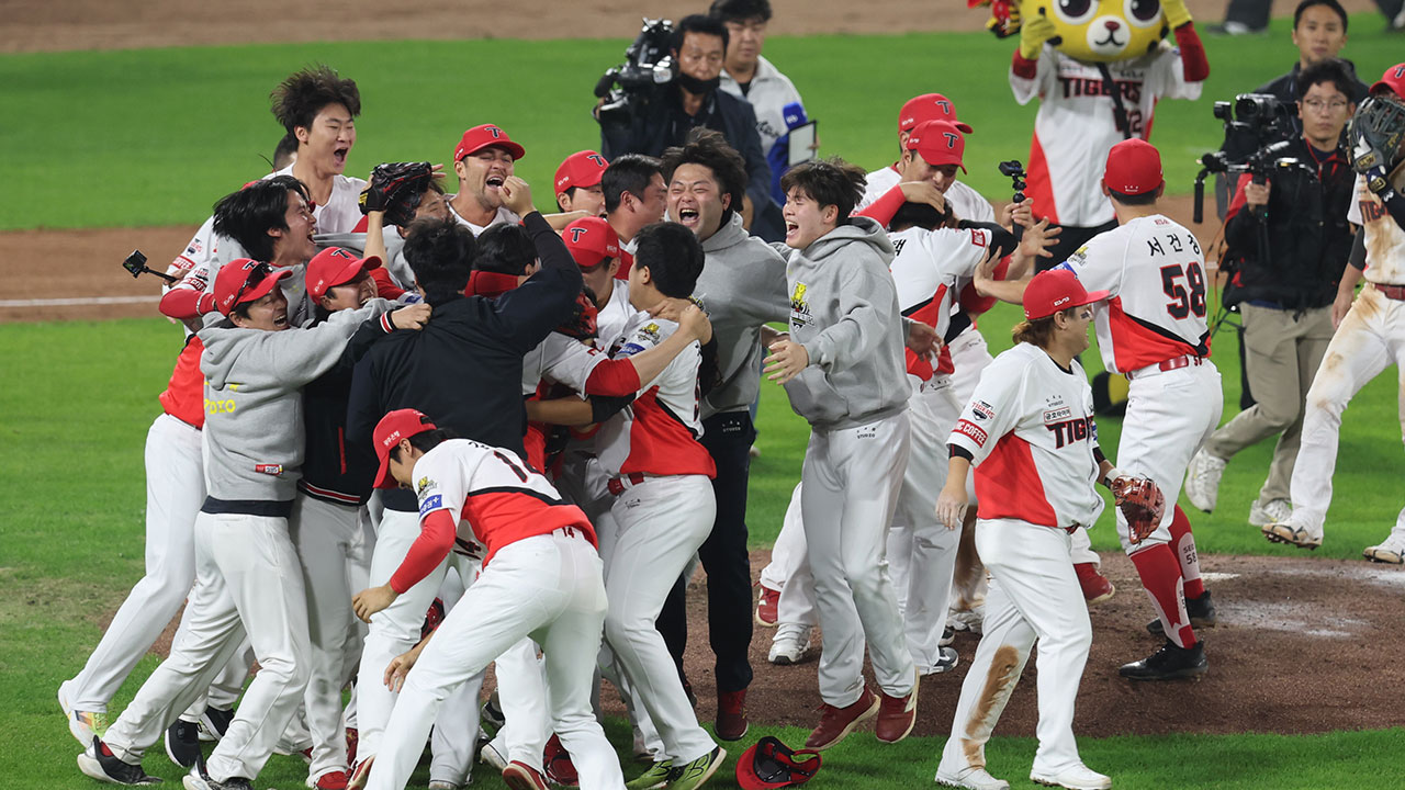 2025 KBO 일정, KBO 개막전, KBO 정규시즌, KBO 올스타전, KBO 포스트시즌, KBO 한국시리즈, 프로야구 일정, KBO 규정 변화, KBO 팀별 경기, KBO 야구팬, 야구 시즌 개막, KBO 티켓 예매, KBO 외국인 선수, 한화 이글스 올스타전, KBO 경기 시간