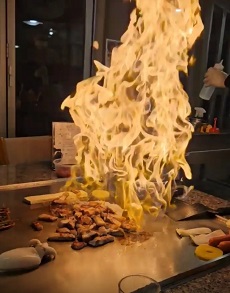 불쇼-경산-우미관철판구이