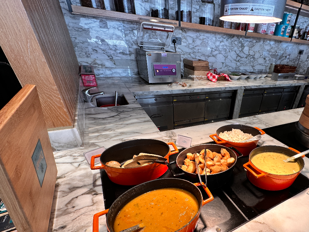 힐튼 가든 인 조식