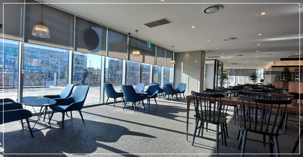 노아스로스팅-을지병원점-내부모습