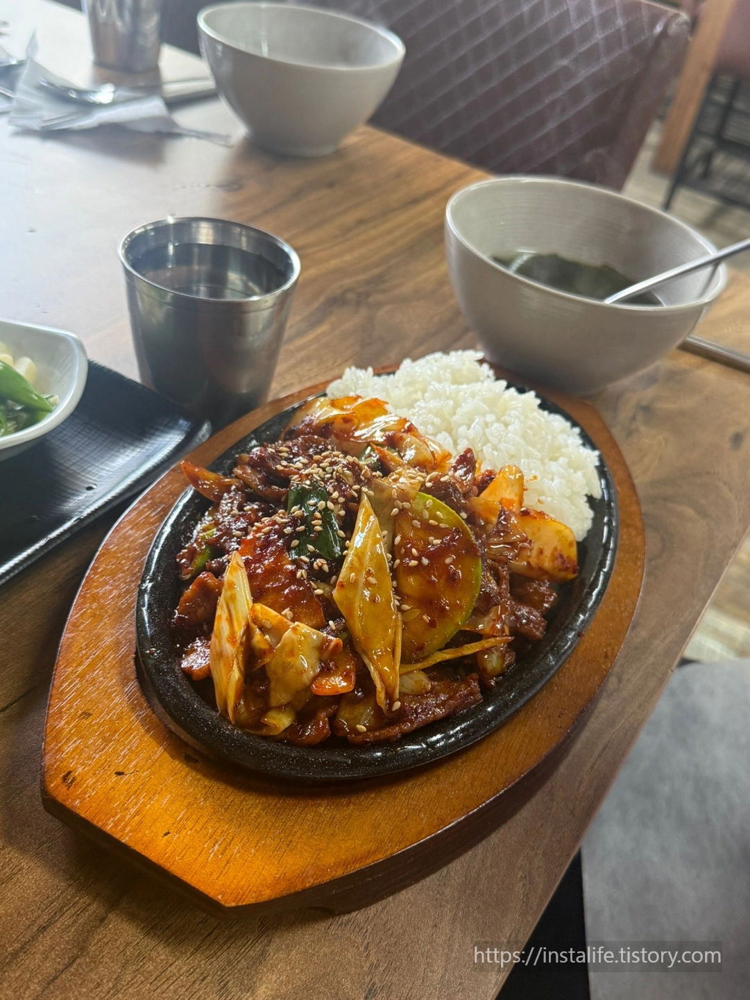 제육볶음 &amp; 장어솥밥