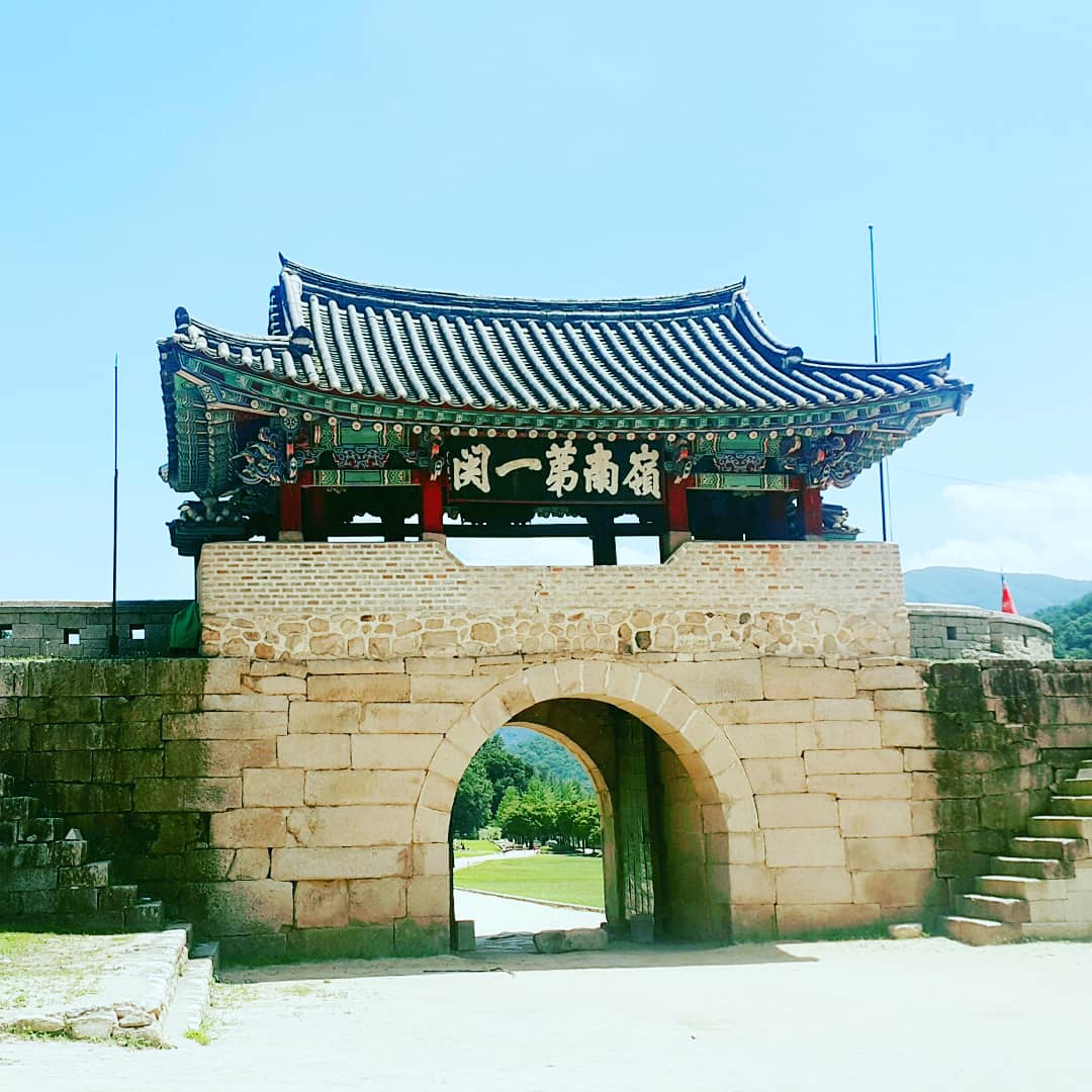 문경 여행지: 문경새재, 사과 축제, 용추계곡