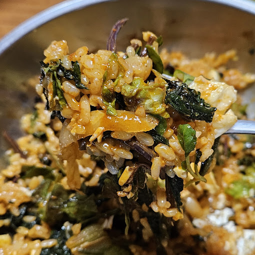 홍천 산채요리집 '준이네통나무집'