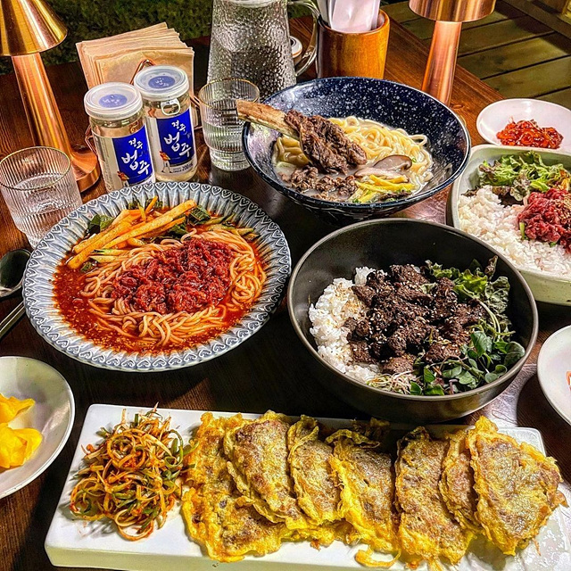 경주 맛집 황리단길 현지인 추천 경주여행 화린훠궈 황리단길점 여미온 경주황소곱창 황리단길본점 교동집밥 경주황리단길점 큰기와 황리단길 본점 소향몽 황리단길본점 소나무 황리단길본점 외가 황리단길본점 동양백반 경주황리단길 본점 개정 황리단길점