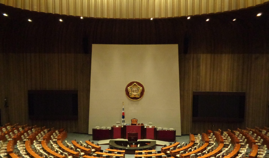 형법상 친족상도례가 결국 폐지되었습니다.