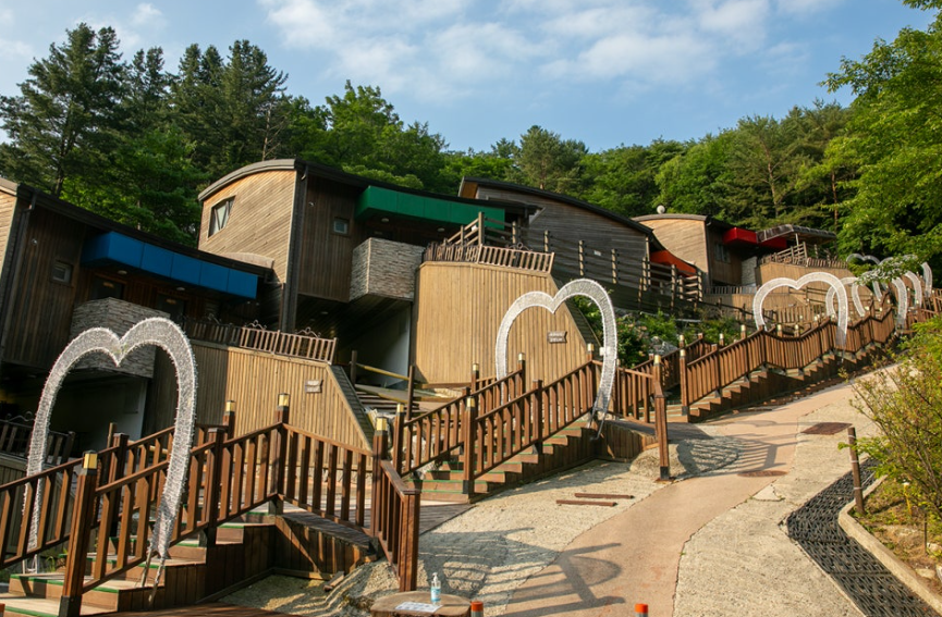 강씨봉자연휴양림