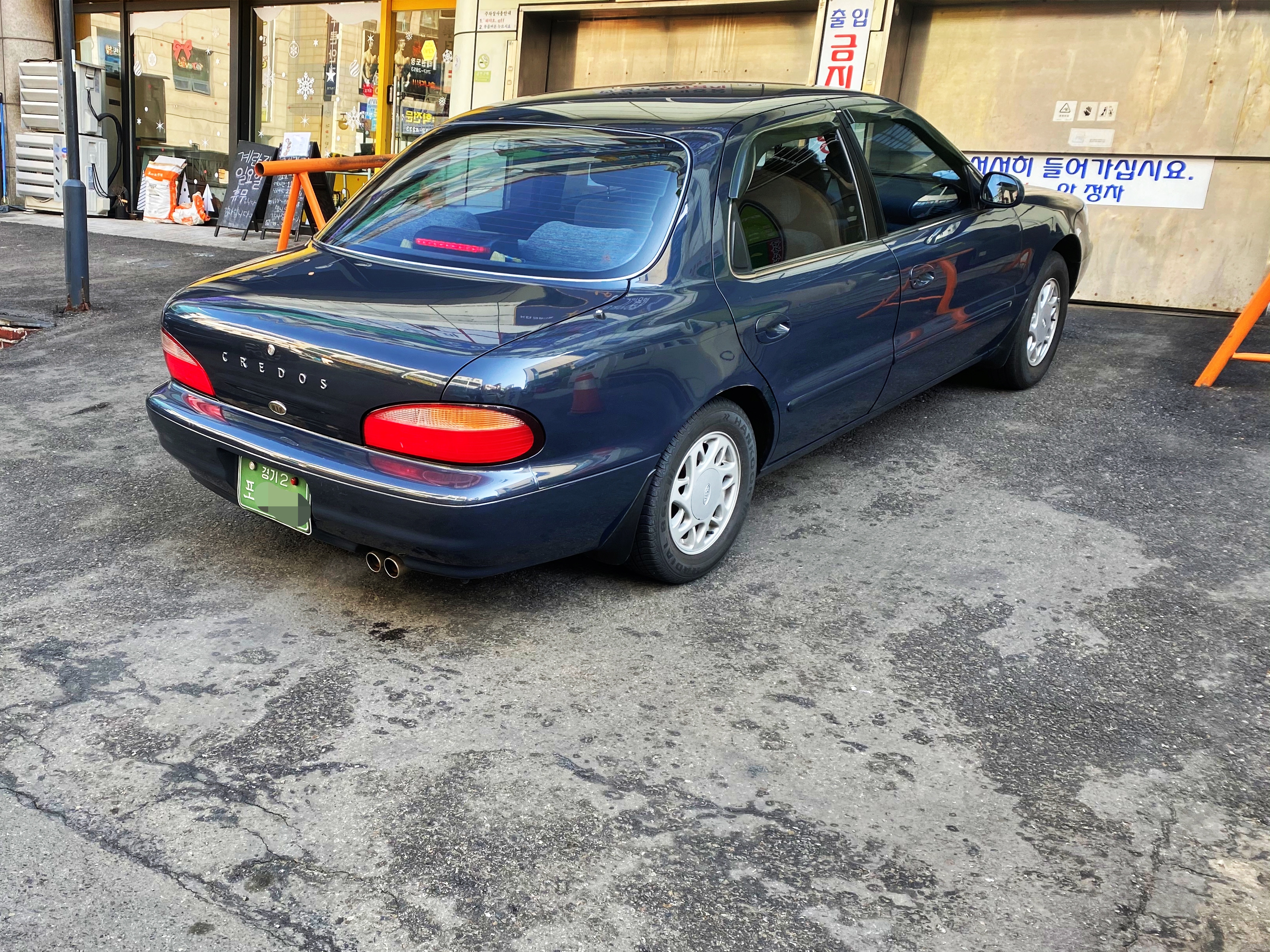 기아 자동차 중형세단 크레도스