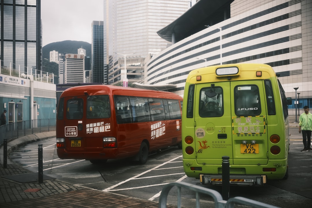 Bus